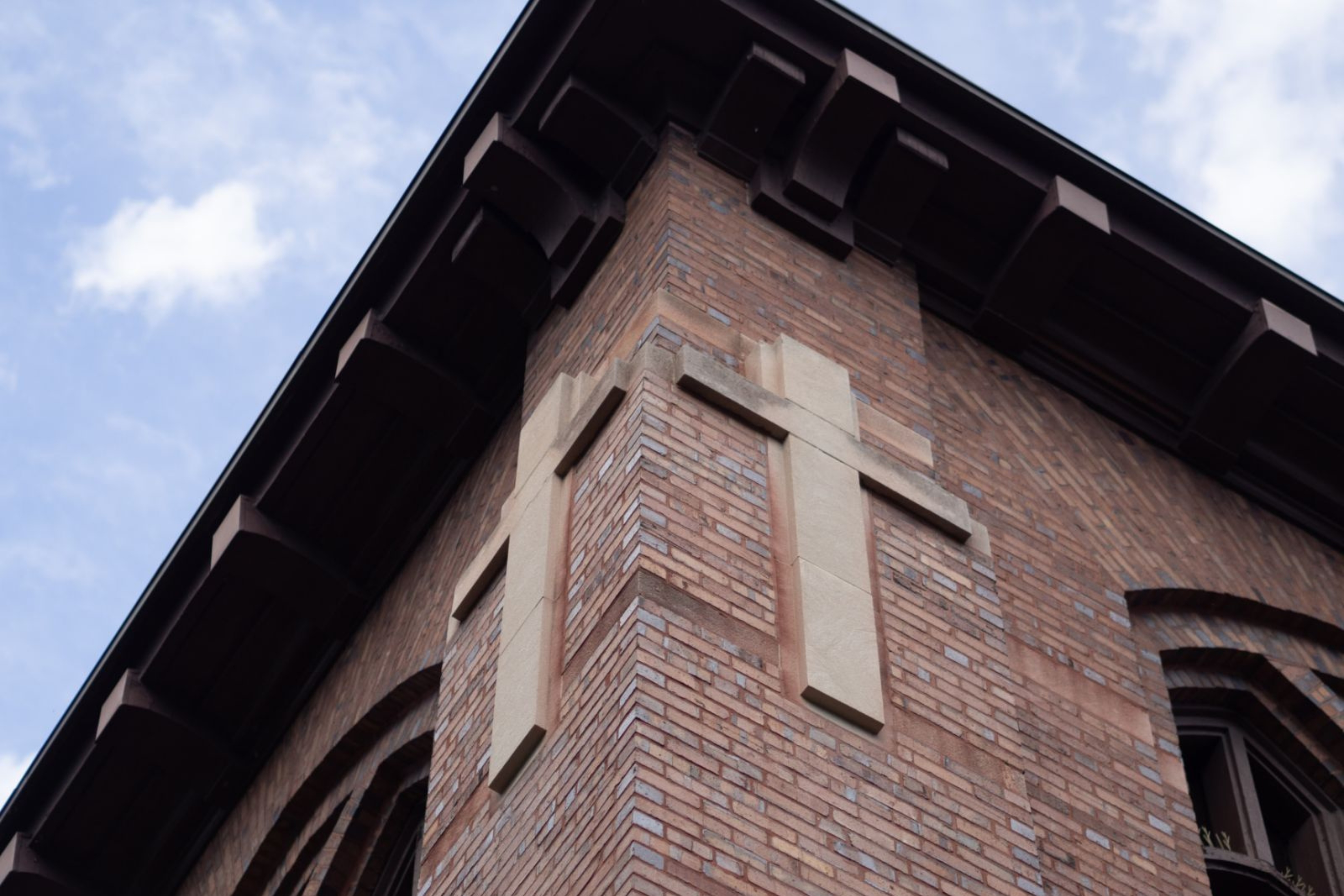 Non-political church in Chicago focused on Bible-centered worship and community.
